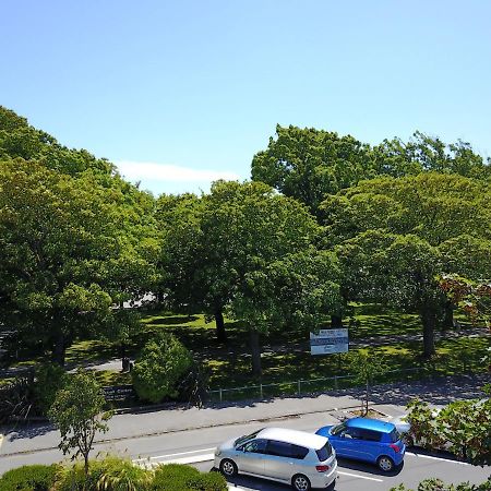 Modern 1 Bedroom Apartment Across From Hagley Park 크라이스트처치 외부 사진
